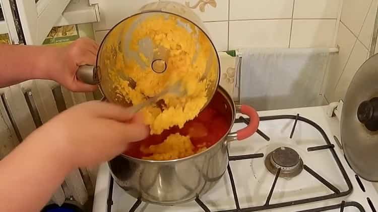 To mix lecho mix the ingredients