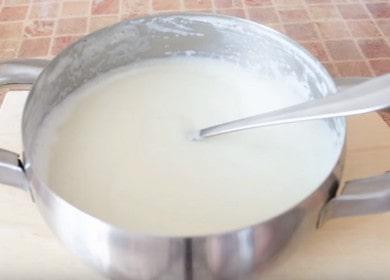La papilla de sémola más deliciosa en leche: cocina con fotos paso a paso.