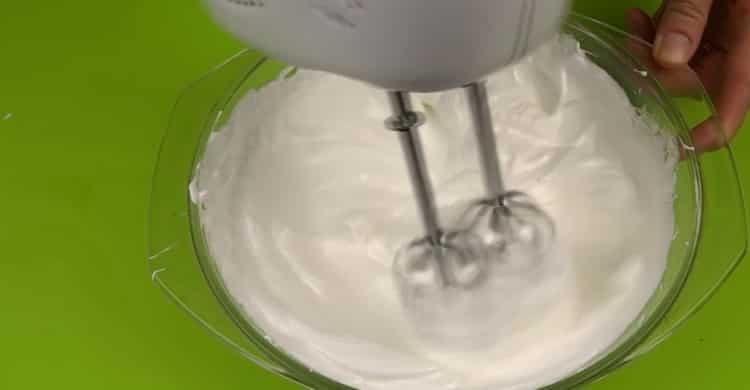 To make wet meringues, mix the ingredients.