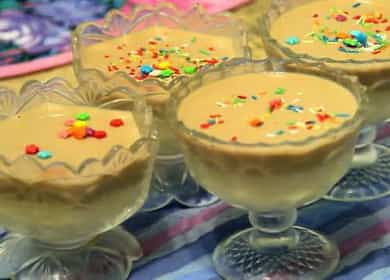 Gatas ng gulaman na may gulaman at halaya ng kape sa 2 layer - isang simpleng recipe para sa isang masarap na dessert