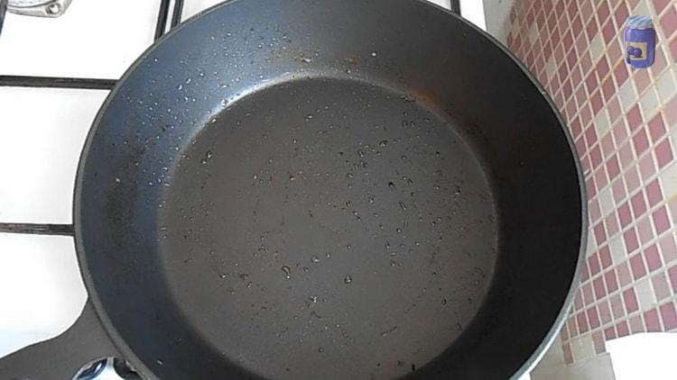 Pour faire une omelette, chauffer la poêle