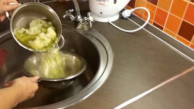 To cook an omelet, boil the cabbage