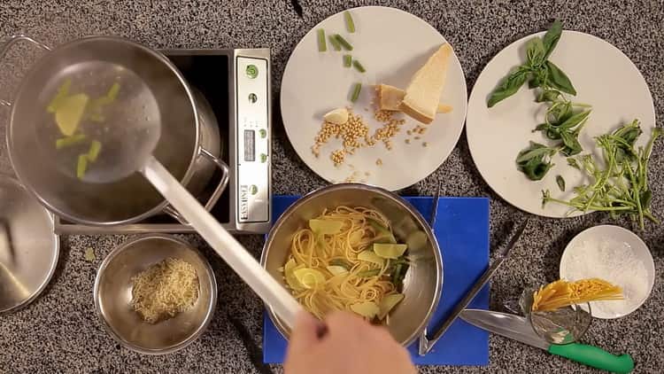 Boil vegetables for pasta