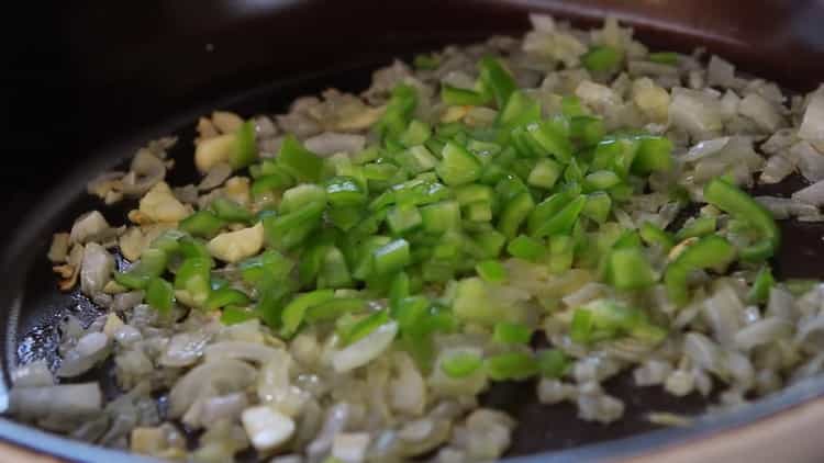 Para preparar la pasta, prepare los ingredientes.