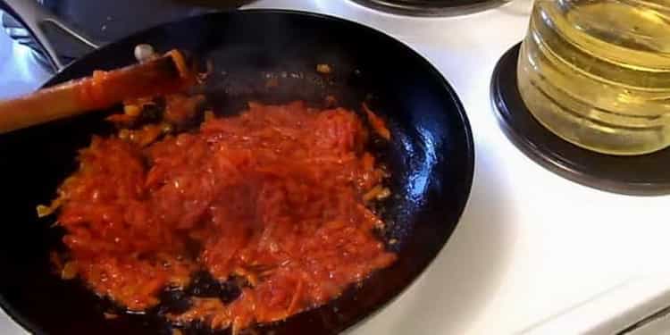 To cook pepper l = add tomato paste