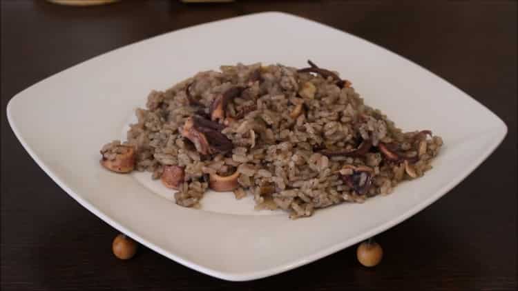 Crna riža s lignjama s lignjama - tajne španjolske kuhinje