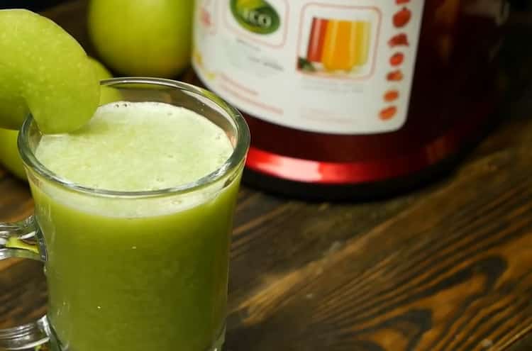 Exprime los ingredientes para hacer el jugo