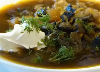 Sopa de champiñones secos con cebada perlada: una receta paso a paso con fotos