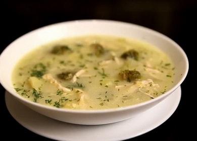 Step by step recipe broccoli and chicken soup with photo