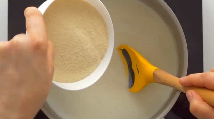 Cocinar el pudín de cuajada