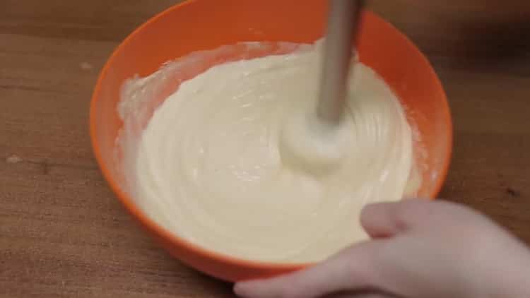 Mix the ingredients to make a pudding.