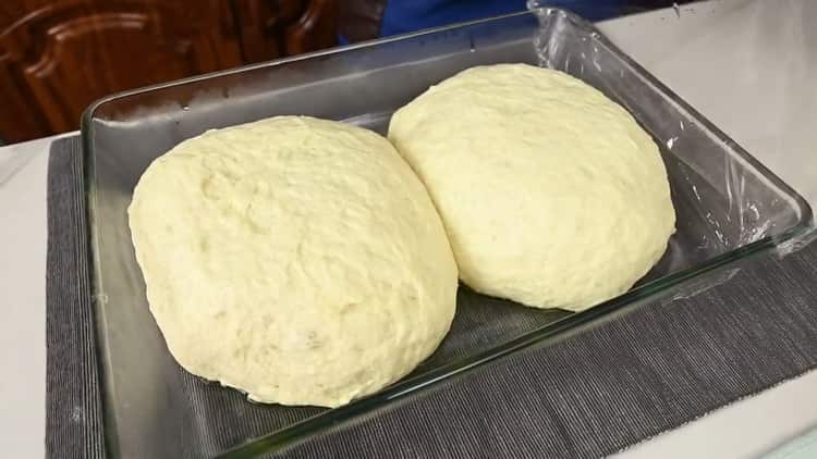 thin Italian pizza dough ready