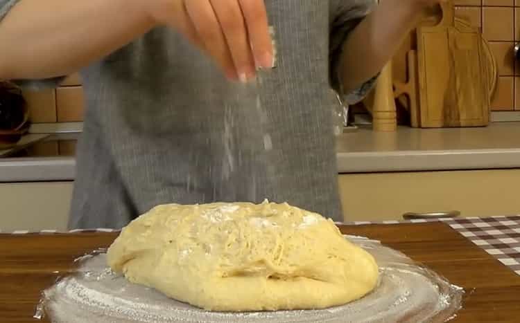 Pour préparer la pâte, salez la pâte