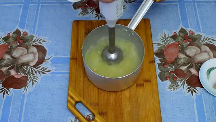 Krumpir nasjeckajte kako biste napravili tijesto