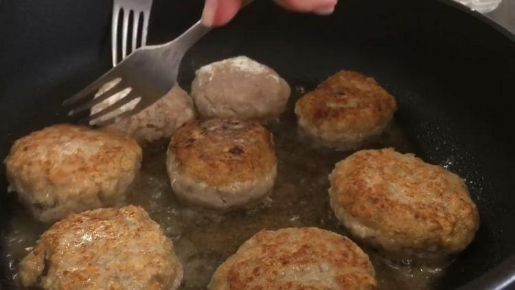 To cook meatballs, fry