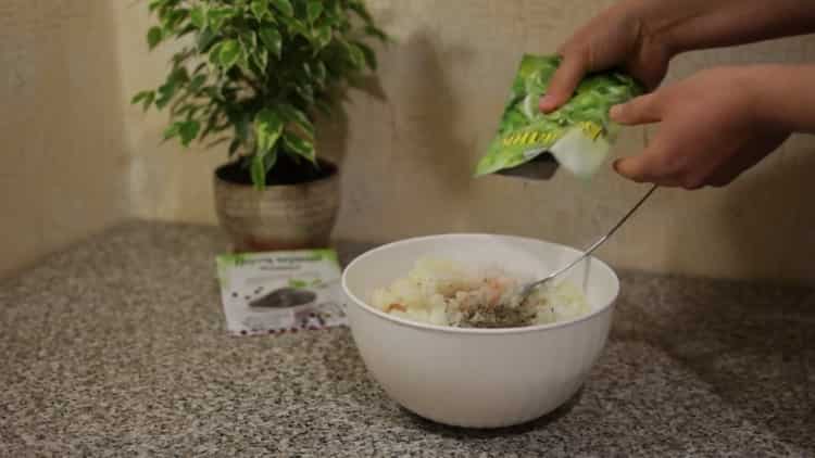 Para preparar albóndigas, prepare los ingredientes.