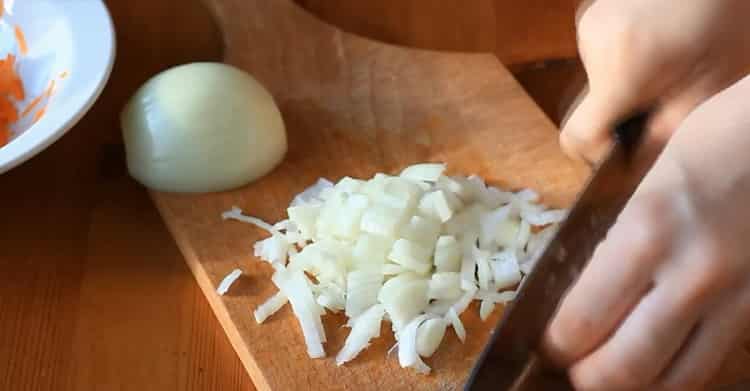 To cook, chop onion