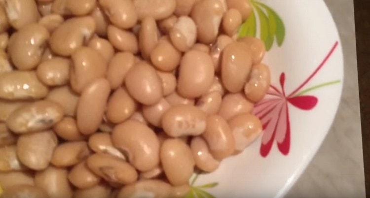 Now you know how to cook white beans.