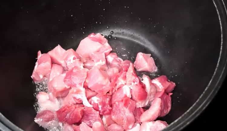 Pour faire du sarrasin, faites frire la viande