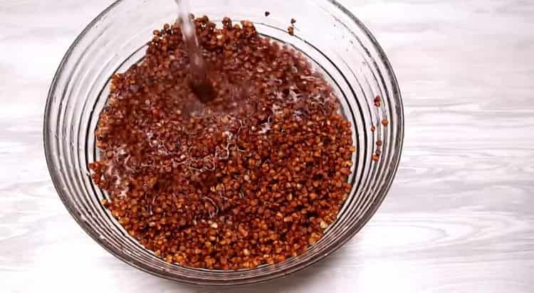 Cooking buckwheat with minced meat in the oven