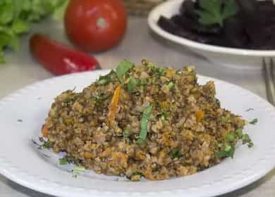 Buckwheat with minced meat in a pan according to a step by step recipe with photo