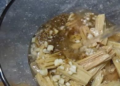 Comment faire cuire des asperges de soja marinées?
