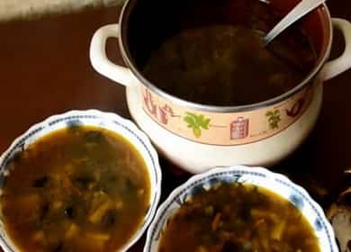 Deliciosa sopa de champiñones secos con cebada 🍲