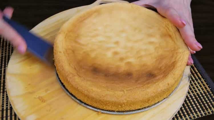 To make a cake, prepare a biscuit