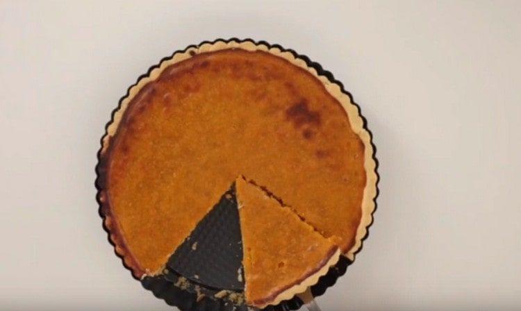Try it: American pumpkin pie is delicious!