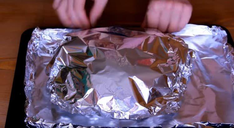 Wrap the meat well in foil.