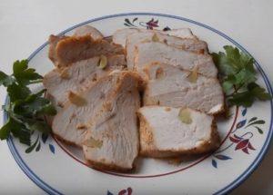 Porc à la dinde juteuse: cuit selon une recette détaillée avec photo.