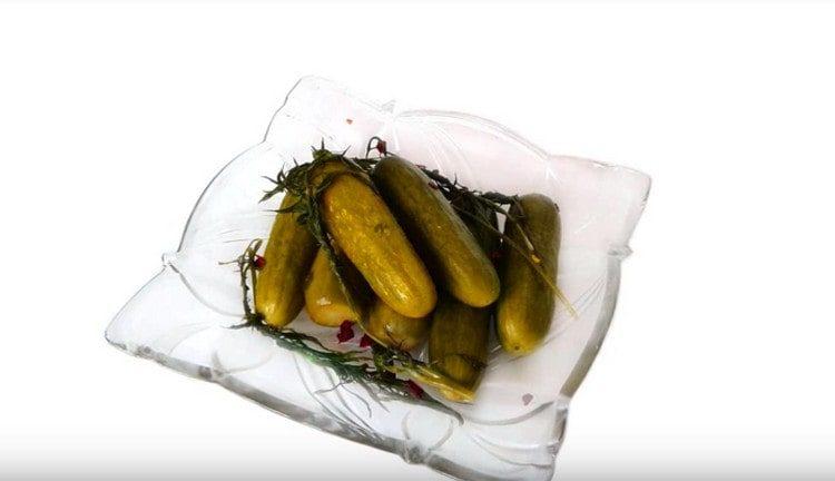 Such pickles from cucumbers can be prepared for the winter.