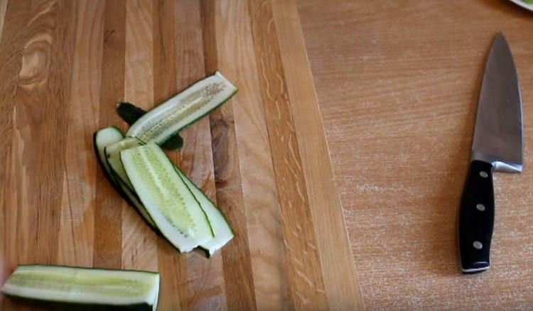 We also cut cucumber with thin slices
