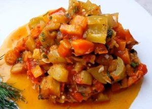 We prepare a light saute from vegetables according to a step-by-step recipe with a photo.