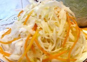 Delicious sauerkraut daily: recipe with step by step photos.