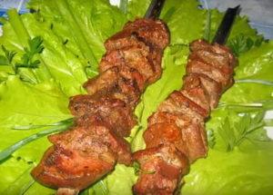 We prepare juicy kebabs from the liver according to a step-by-step recipe with a photo.