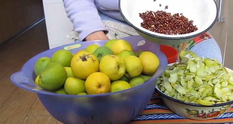 peel quince