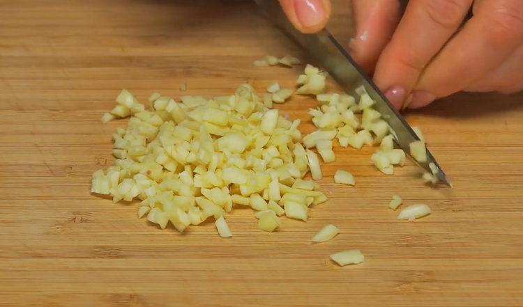 chop the garlic