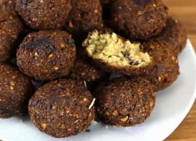 Falafel végétarien - de quoi s'agit-il et comment le cuire