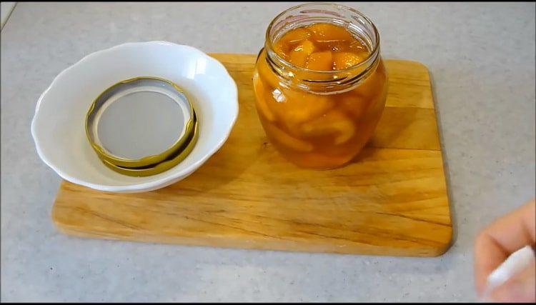 Tasty and simple peach jam with slices