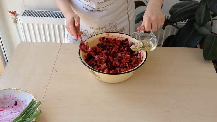 Pour faire de la salade, ajoutez de l'huile