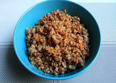 Buckwheat with stew - a quick dinner for the whole family 🥣