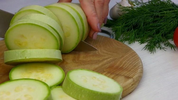 How to prepare a zucchini snack