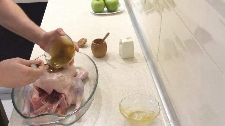 Pour la cuisson, graisser le vinaigre avec la sauce