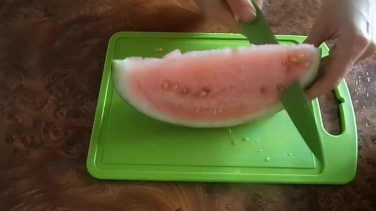 remove the peel from the watermelon