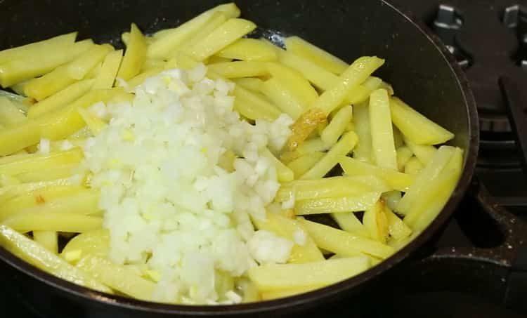 Tostadas, freír las cebollas