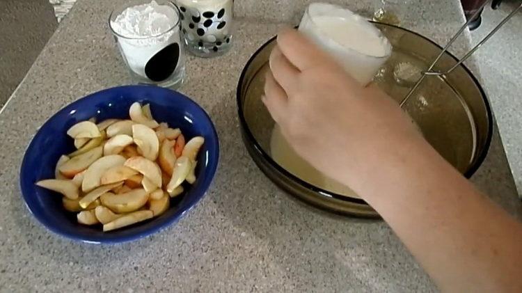 Magdagdag ng semolina upang lutuin