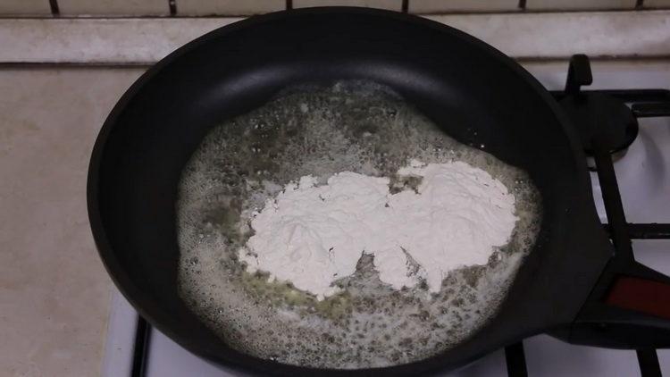 To cook, fry flour