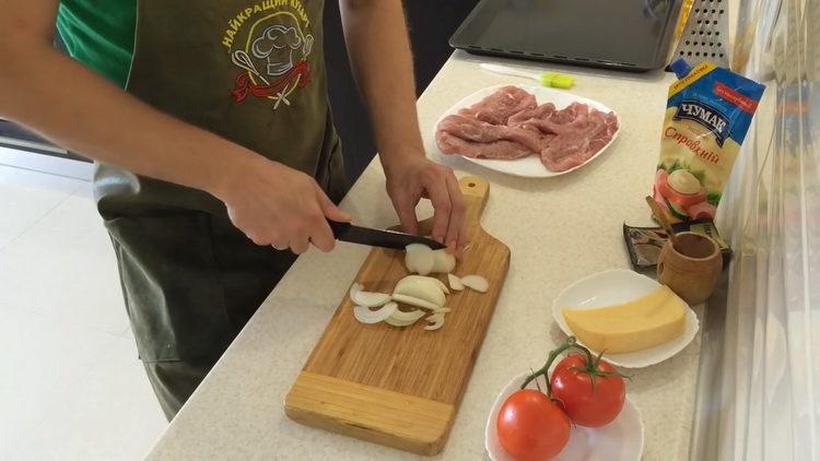Para cocinar, picar cebolla