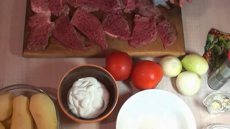 Prepara los ingredientes para cocinar.